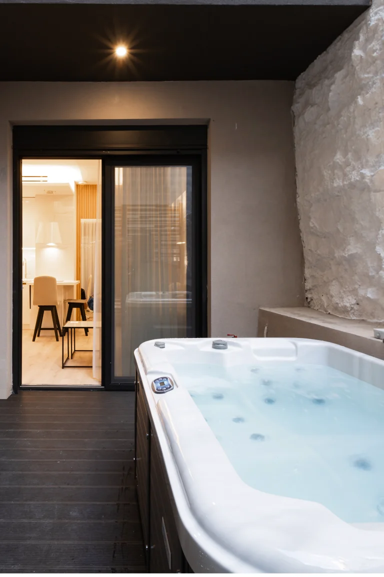 Private balcony with city views – Incanto Boutique Suites Athens